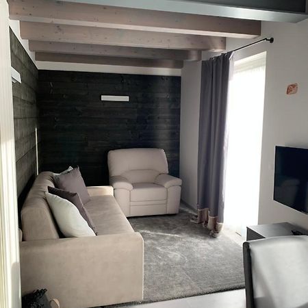 Alpin Sun Apartment เตมู ภายนอก รูปภาพ