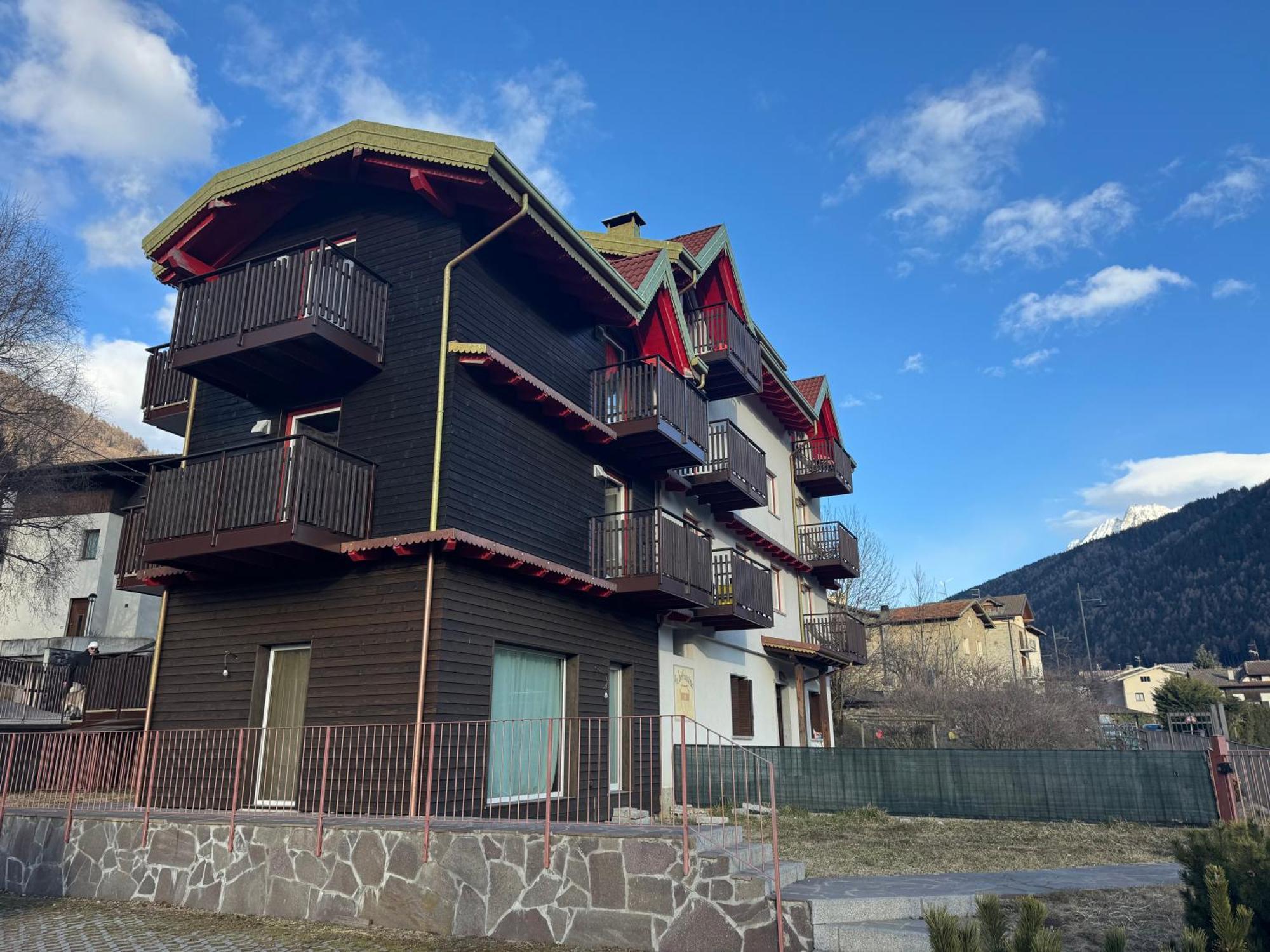 Alpin Sun Apartment เตมู ภายนอก รูปภาพ